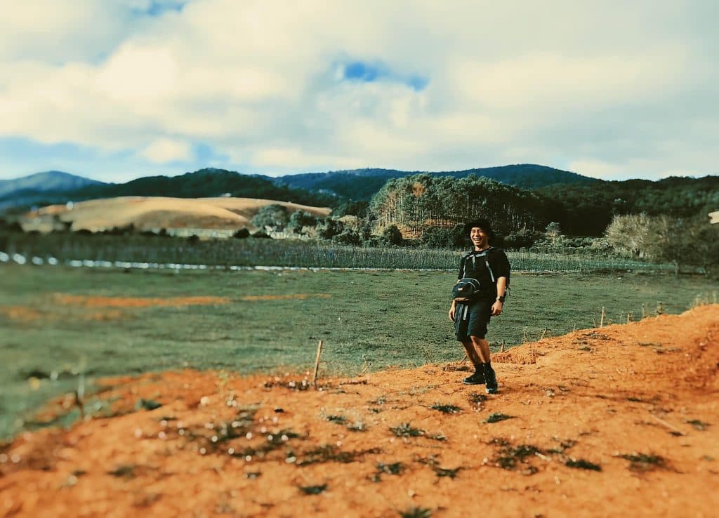 Lê Đình Thìn: Hành Trình Lập Nghiệp Từ Nghệ An Đến Sài Gòn